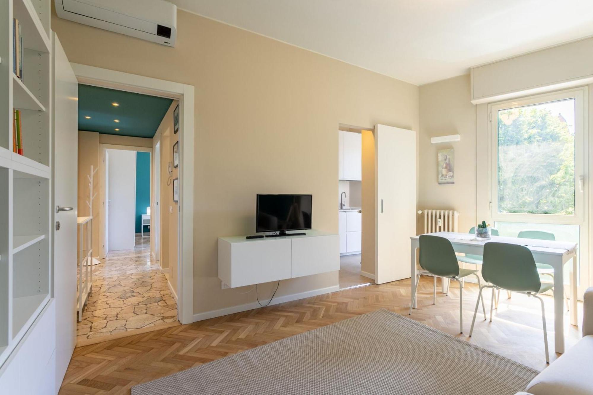 Vignola Apartment